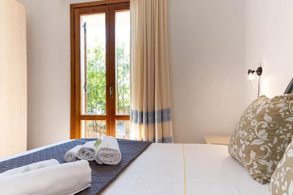 Luisa Sunny House Apartman Santa Maria Navarrese Kültér fotó