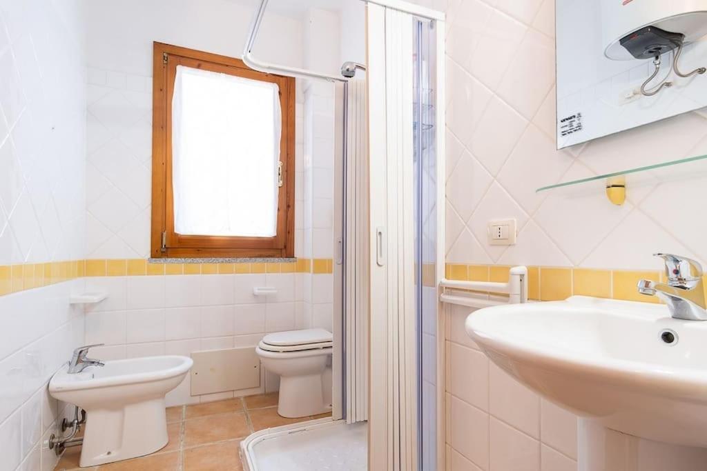 Luisa Sunny House Apartman Santa Maria Navarrese Kültér fotó