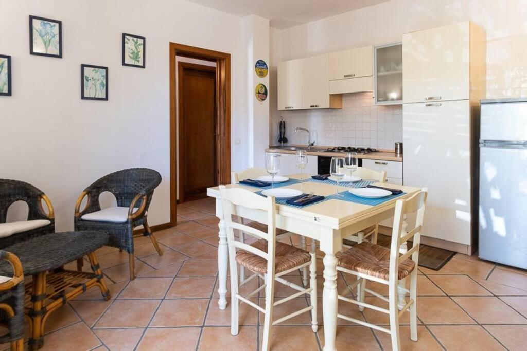 Luisa Sunny House Apartman Santa Maria Navarrese Kültér fotó